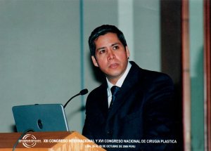Dr. Gino Llosa - XIII Congreso Internacional y XVI Congreso Nacional de Cirugía Plástica